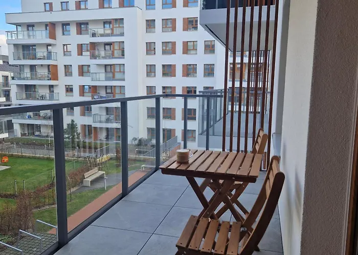 Apartman 160 Wide Bed - With Balcony & Parking Gdańsk