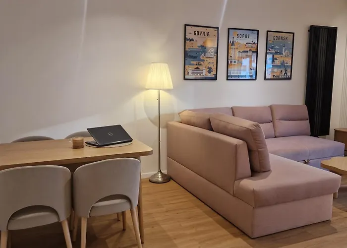 160 Wide Bed - With Balcony & Parking