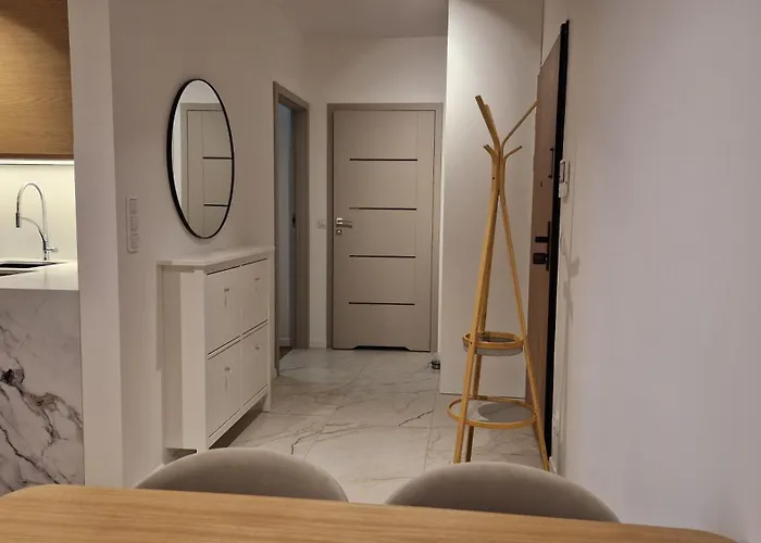 160 Wide Bed - With Balcony & Parking Gdańsk