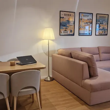 160 Wide Bed - With Balcony & Parking